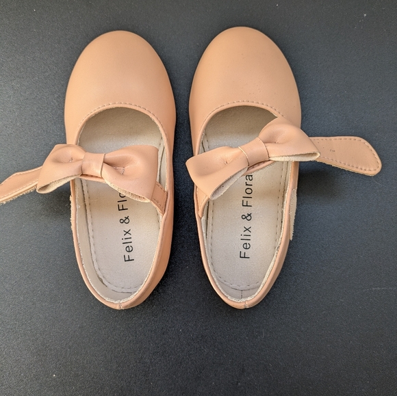 Girls Mary Janes Ballet Flats - Picture 3 of 5